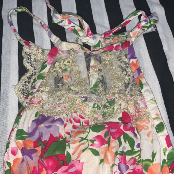 Romper - Picture 2 of 4